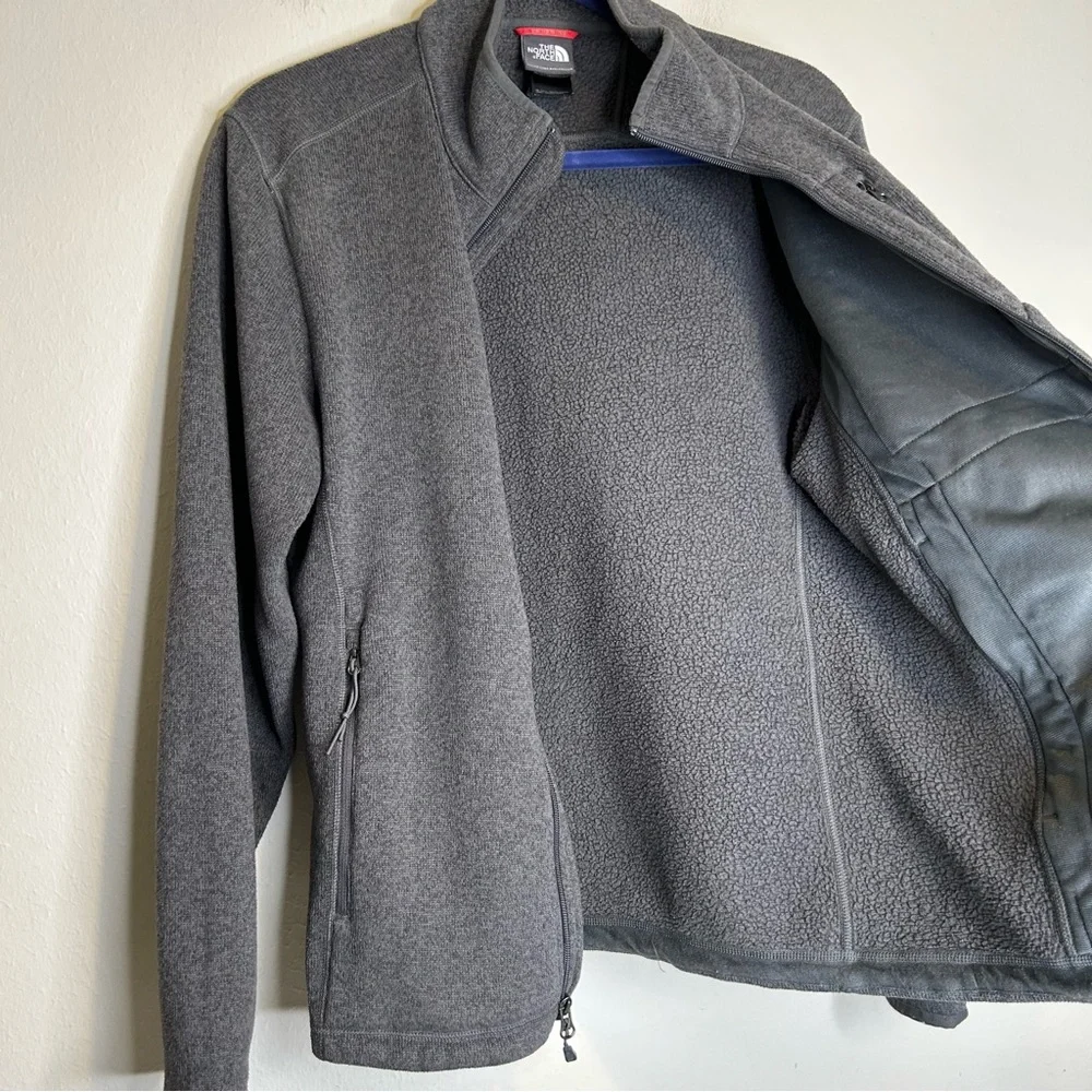 The North Face Men's Sweater Fleece Charcoal‎ Performance Jacket